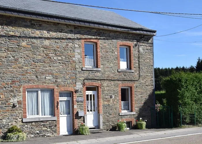 Cozy Holiday Home Near The Forest In Bovigny